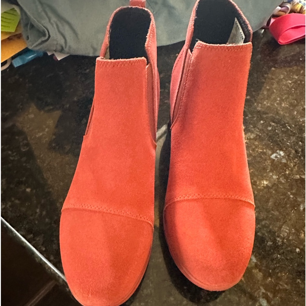 NWOT sorel evie pull on boots